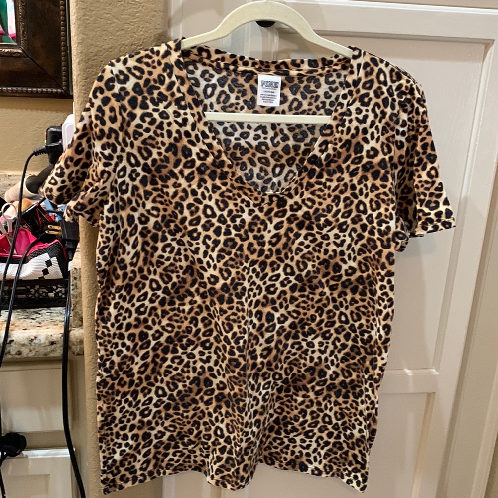 VS pink nation V neck TShirt L
